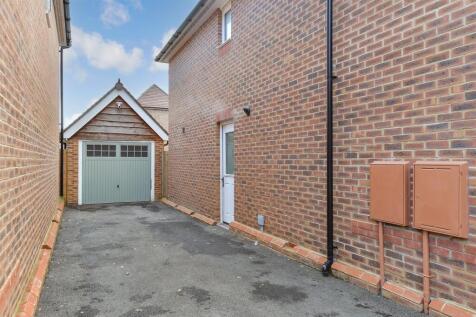 Driveway/Parking