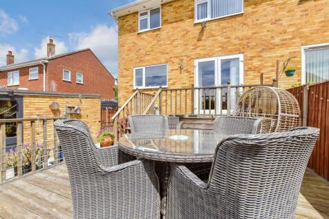 Patio / Decking