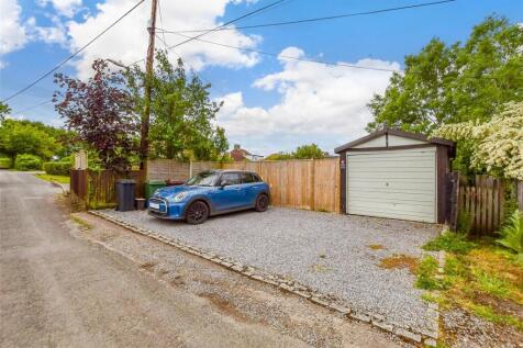 Driveway/Parking