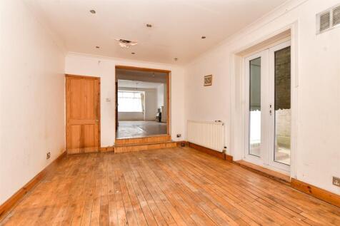Kitchen/Breakfast Area