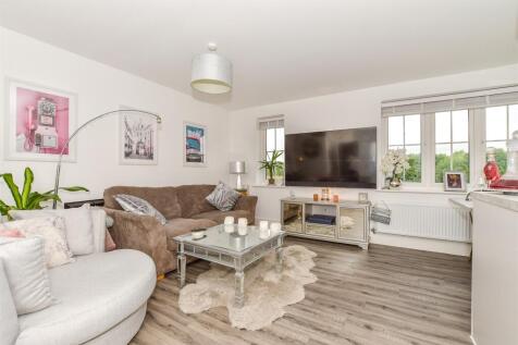 Lounge/ Kitchen