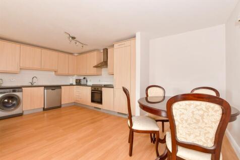 Lounge/Kitchen