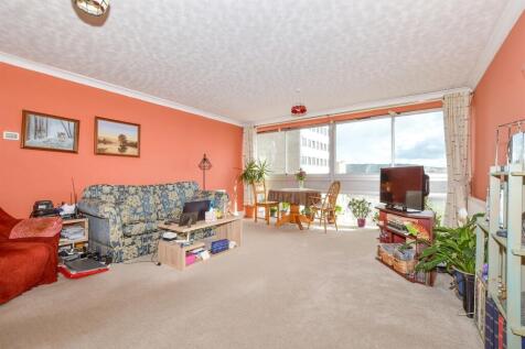 Living Room/Diner