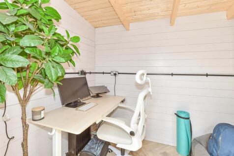 Workshop/Outbuildings