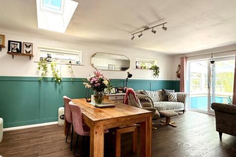 Lounge/Diner