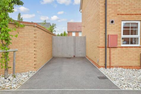 Driveway/Parking