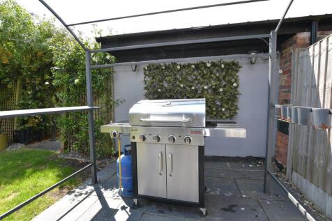 External Lifestyle Photograph
