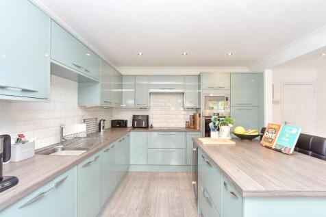 Kitchen/Breakfast Area