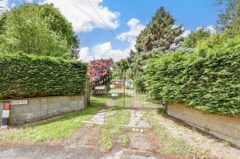 Driveway/Parking