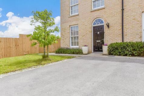 Driveway/Parking