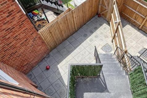 Rear Without Catio