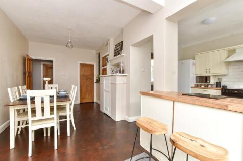 Kitchen / Breakfast Room