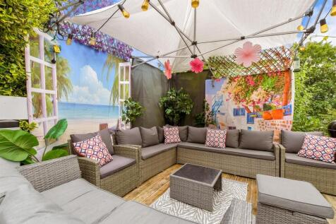 Patio / Decking
