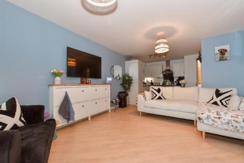 Lounge/Dining/ Kitchen