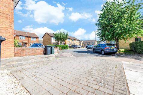 Driveway/Parking