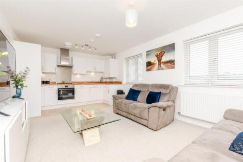 Lounge/Kitchen