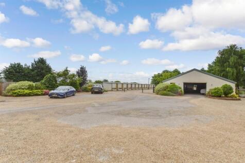 Driveway/Parking