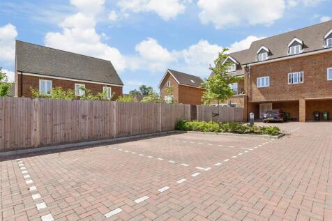 Driveway/Parking