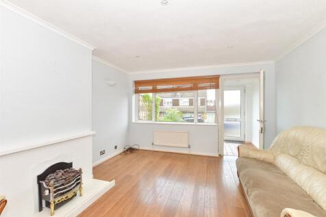 Lounge/ Dining Room