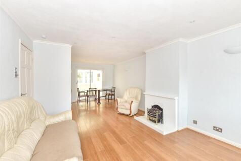Lounge/ Dining Room