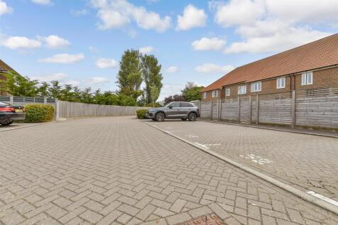 Driveway/Parking