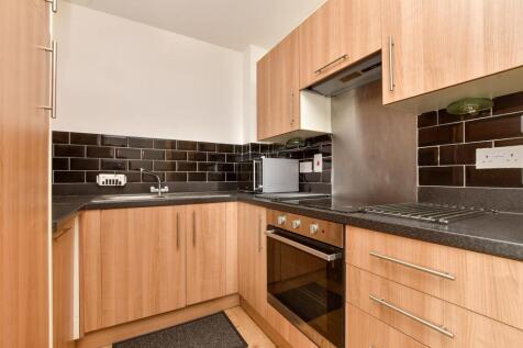 Kitchen / Lounge