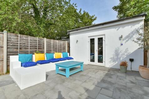 External Lifestyle Photograph