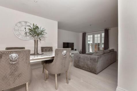 Lounge/Diner