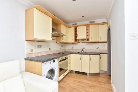 Lounge/Kitchen