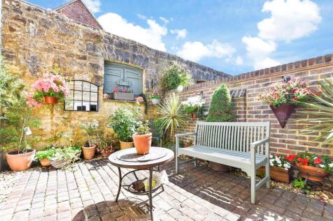 Courtyard Garden