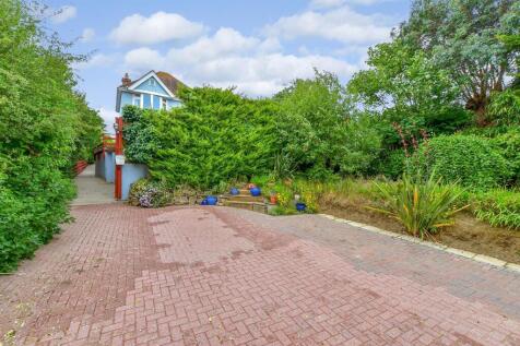 Driveway/Parking