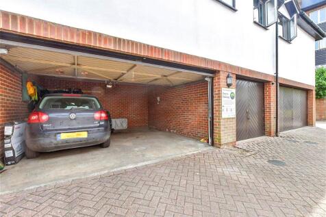 Garage.