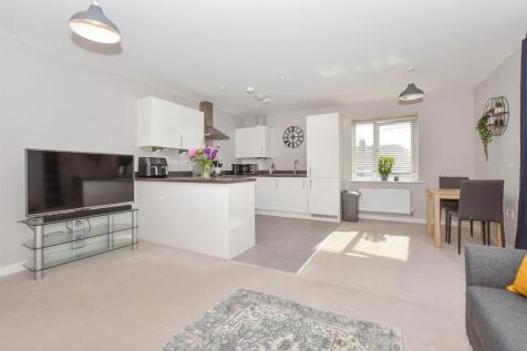 Lounge/Kitchen