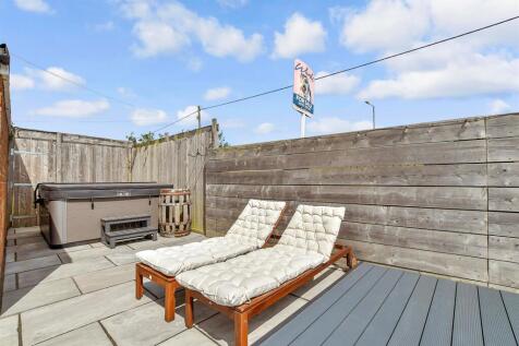 Patio / Decking