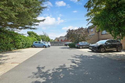 Driveway/Parking