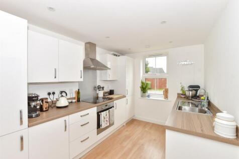 Kitchen/ Dining Room