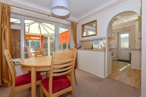 Lounge/ Diner