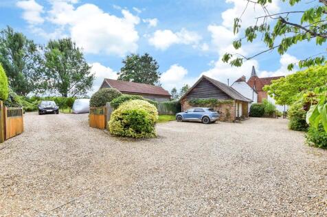 Driveway/Parking