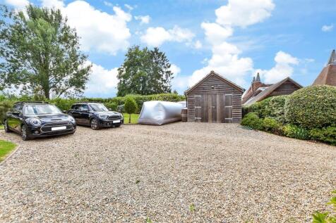 Driveway/Parking