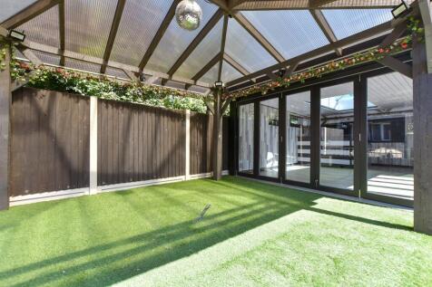 Workshop/Outbuildings