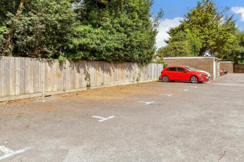 Driveway/Parking