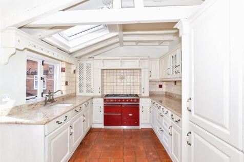Kitchen/ Breakfast Room