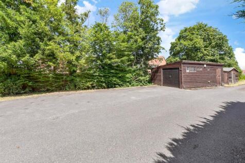Driveway/Parking