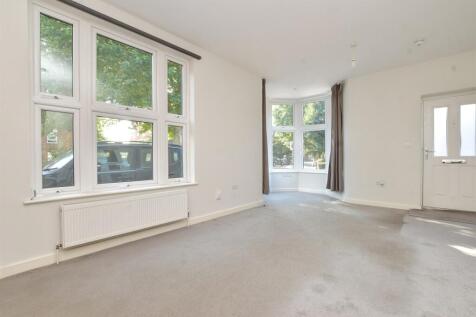 Lounge / Kitchen