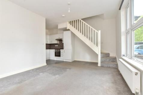Lounge / Kitchen