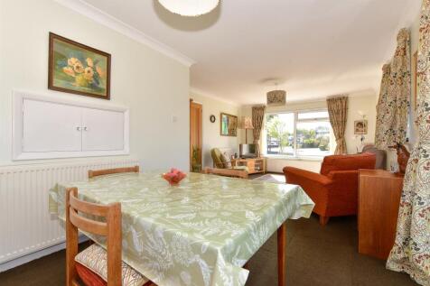 Lounge/ Dining Room
