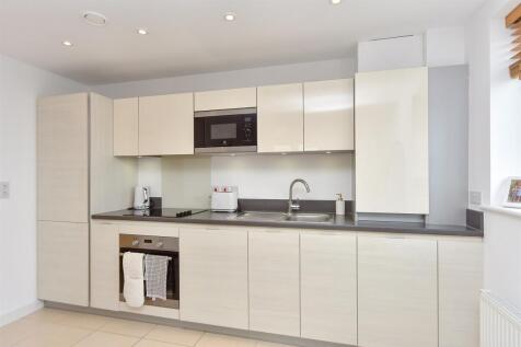 Kitchen/ Living Area