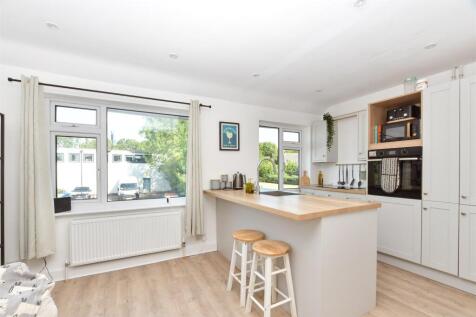 Lounge/Kitchen