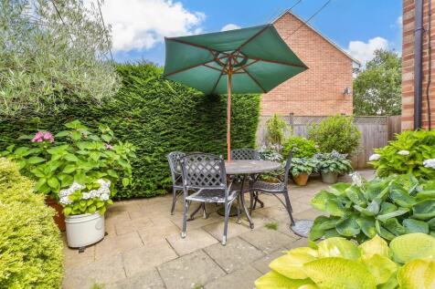 Patio / Decking