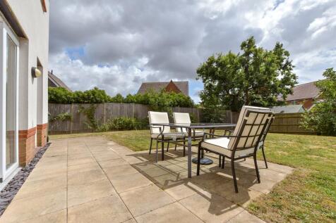Patio / Decking